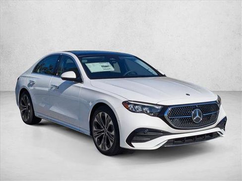 New 2025 Mercedes-Benz E 350 4MATIC Sedan image 6