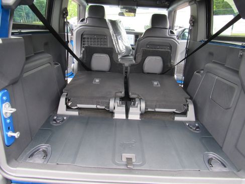 Used 2024 Ford Bronco Black Diamond w/ Sasquatch Package image 35