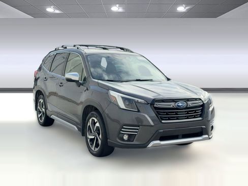 Used 2022 Subaru Forester Touring image 7