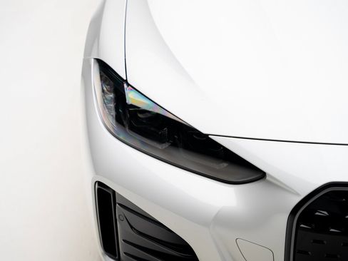 Used 2023 BMW i4 M50 w/ Premium Package image 11