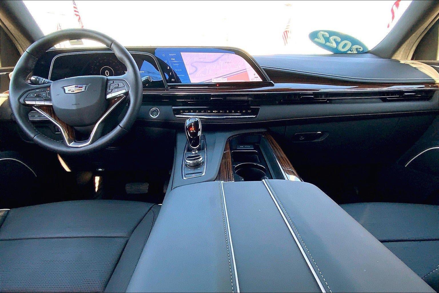 Used 2022 Cadillac Escalade Premium Luxury AWD/4WD image 14