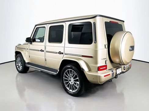 Used 2023 Mercedes-Benz G 550 image 3