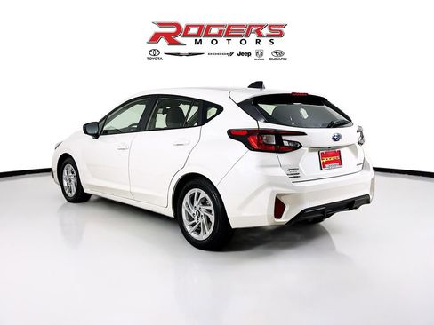 Certified 2024 Subaru Impreza 2.0i image 5