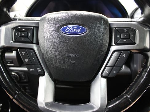 Used 2018 Ford Expedition Max Platinum AWD/4WD image 10
