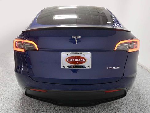 Used 2022 Tesla Model Y Performance AWD/4WD image 4