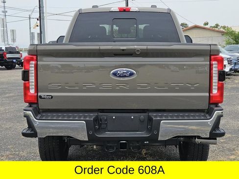 New 2026 Ford F250 Lariat w/ Chrome Package AWD/4WD image 8