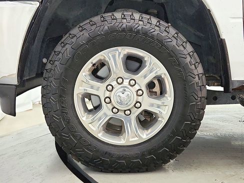 Used 2023 RAM 2500 Big Horn w/ Level 1 Equipment Group AWD/4WD image 31