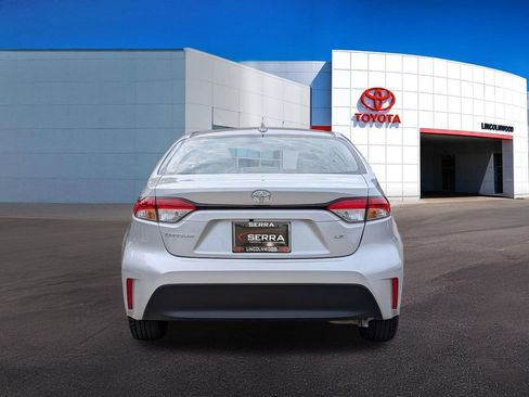 Used 2025 Toyota Corolla LE FWD image 11