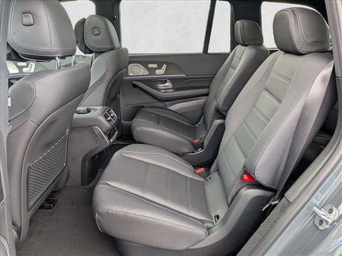 New 2026 Mercedes-Benz GLS 450 4MATIC image 18
