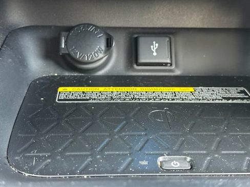 Used 2021 Toyota RAV4 XSE AWD/4WD image 25