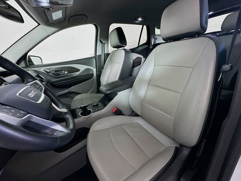 Used 2023 GMC Terrain SLT image 13