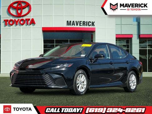 Used 2025 Toyota Camry LE FWD image 1