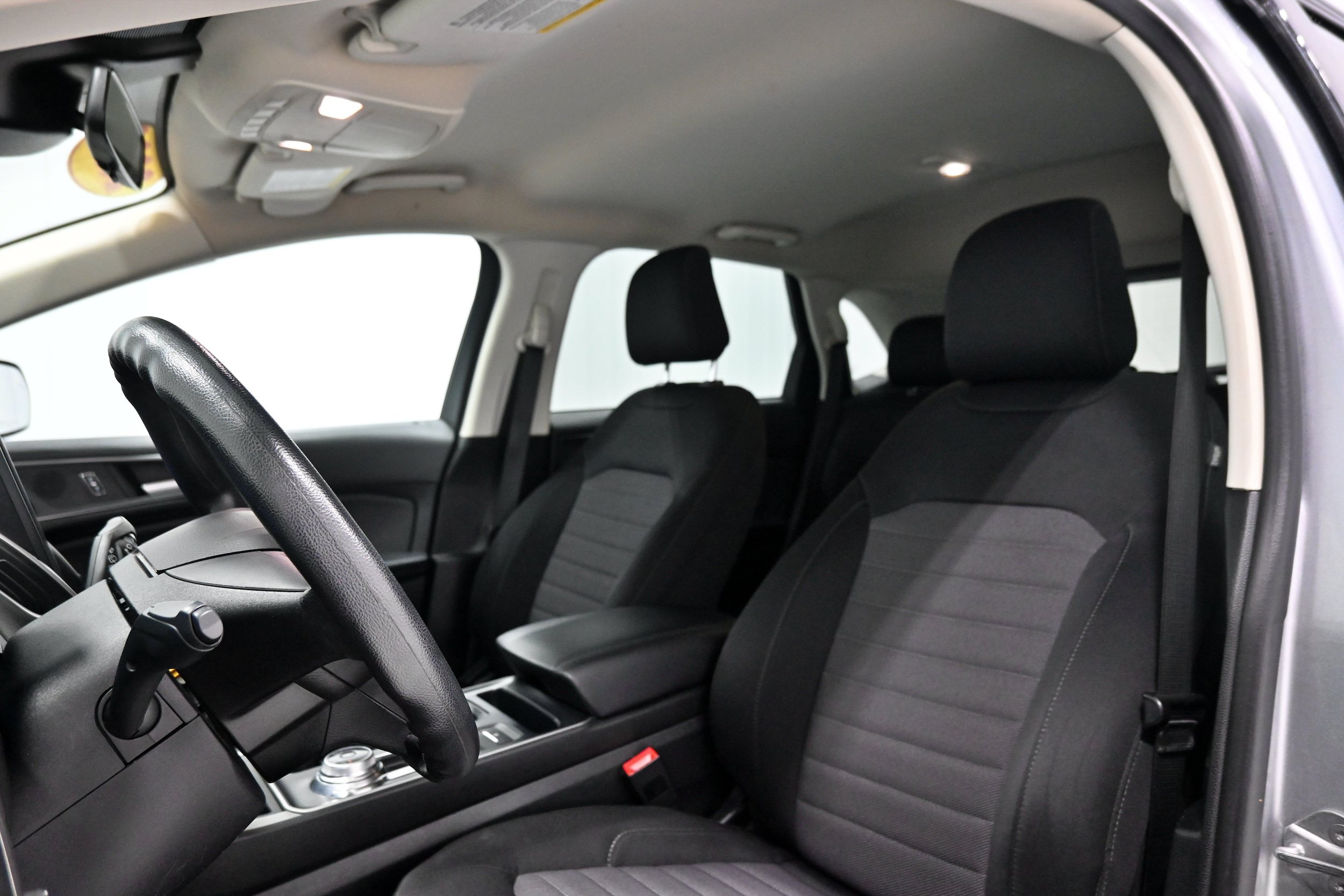 Used 2022 Ford Edge SE AWD/4WD image 6