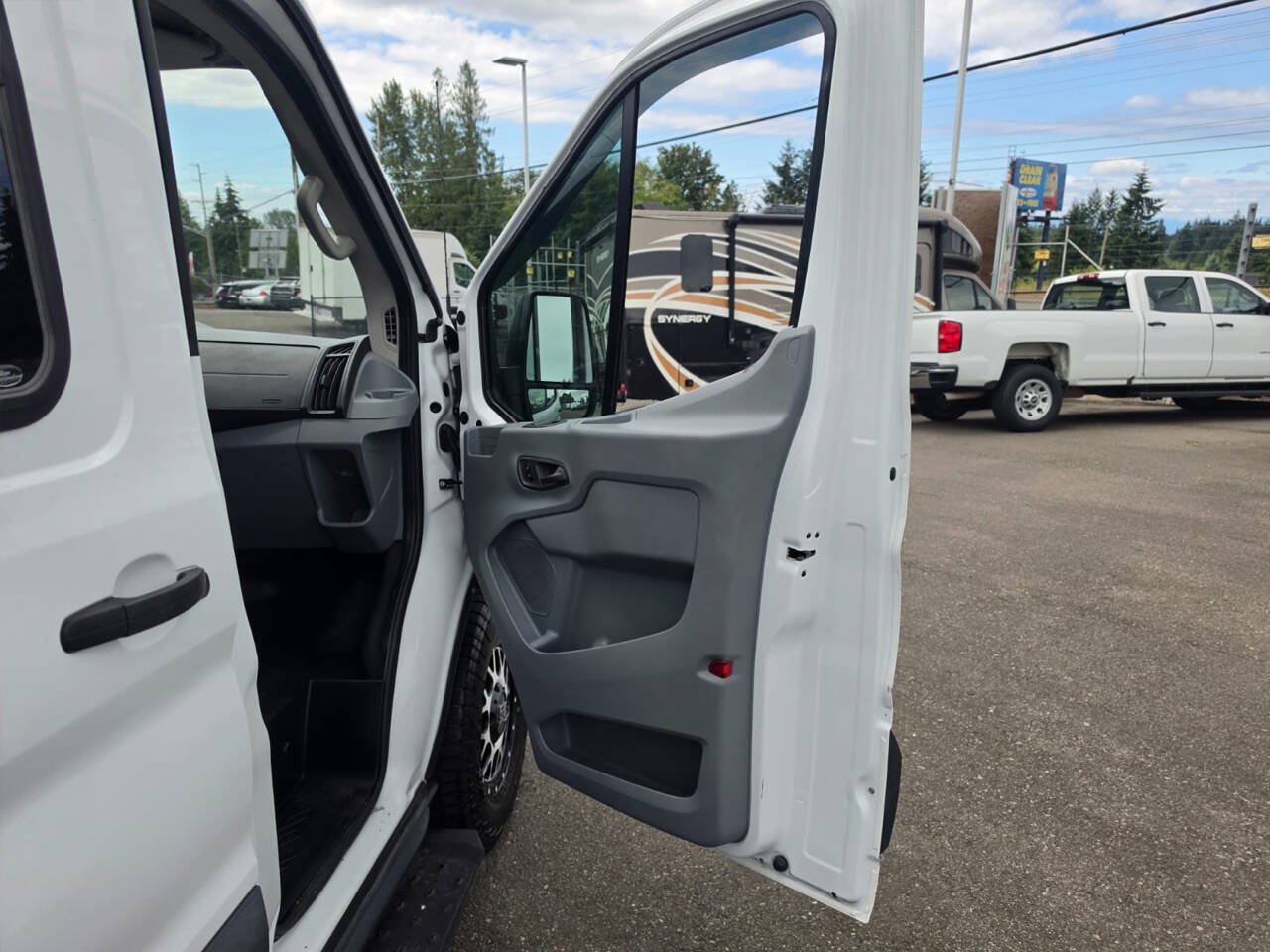 Used 2017 Ford Transit 250 148 High Roof Extended RWD image 44