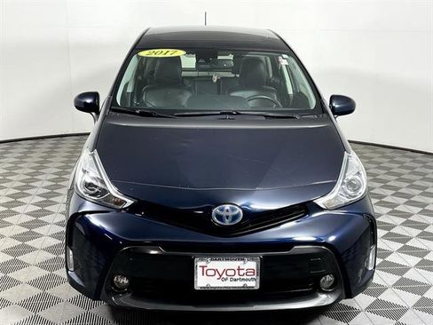 Used 2017 Toyota Prius V Five image 2