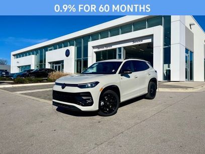 New 2026 Volkswagen Tiguan SE R-Line