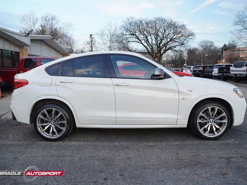 Used 2016 BMW X4 M40i image 16
