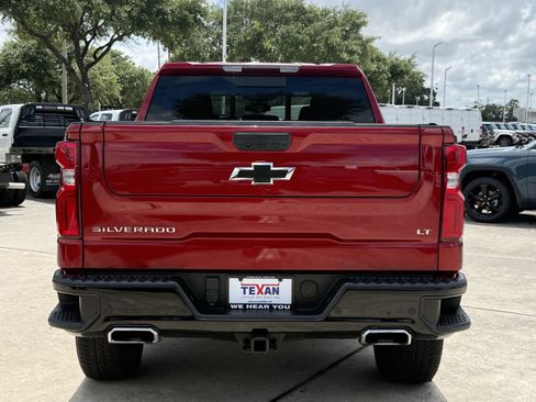 Used 2024 Chevrolet Silverado 1500 LT Trail Boss w/ LT Trail Boss Premium Package AWD/4WD image 6