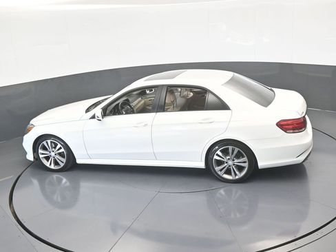 Used 2014 Mercedes-Benz E 350 Sedan image 45