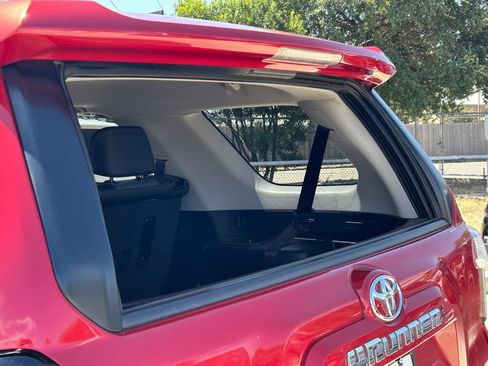 Used 2021 Toyota 4Runner SR5 Premium w/ Moonroof Package AWD/4WD image 16