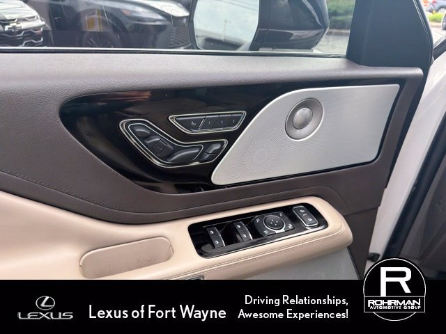 Used 2021 Lincoln Aviator Grand Touring w/ Equipment Group 302A AWD/4WD image 12