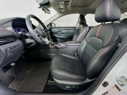 Used 2024 Nissan Sentra SR w/ SR Premium Package FWD image 13