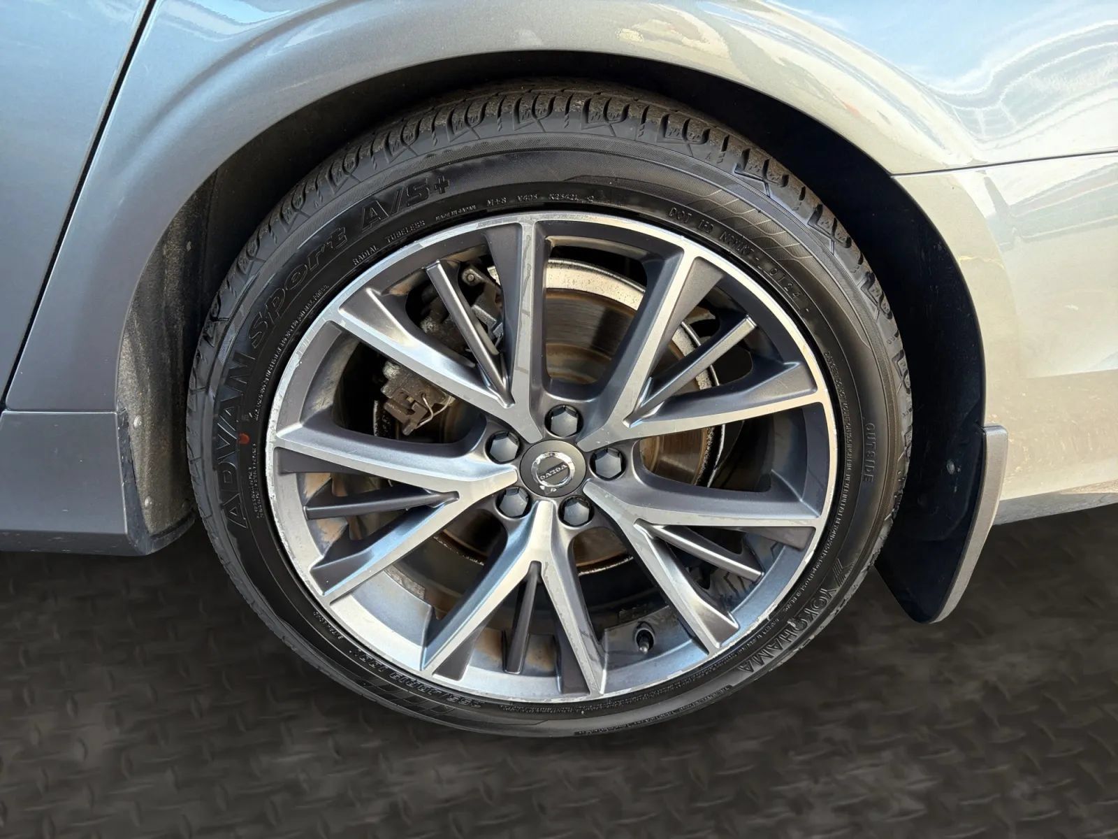 Used 2018 Volvo S90 T5 Momentum w/ Convenience Package FWD image 41