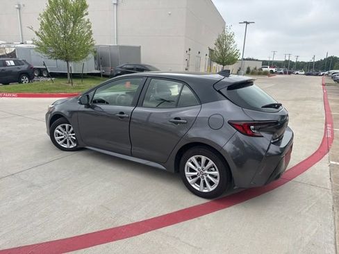 Used 2025 Toyota Corolla SE FWD image 5