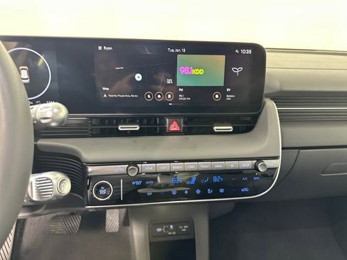 Used 2025 Hyundai Ioniq 5 SEL image 21