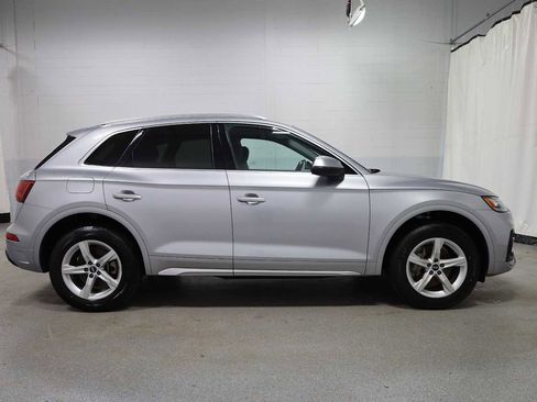 Used 2023 Audi Q5 2.0T Premium w/ Convenience Package image 10