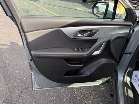 Used 2025 Chevrolet Blazer LT FWD image 16