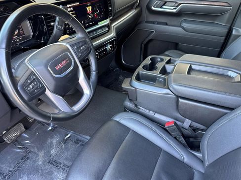 Certified 2025 GMC Sierra 1500 SLT RWD image 10