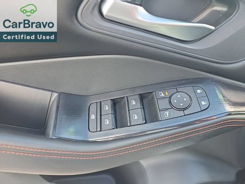 Used 2025 Nissan Rogue SV AWD/4WD image 16