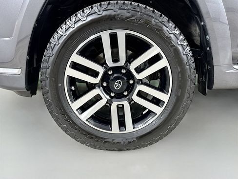 Certified 2019 Toyota 4Runner Limited AWD/4WD image 33