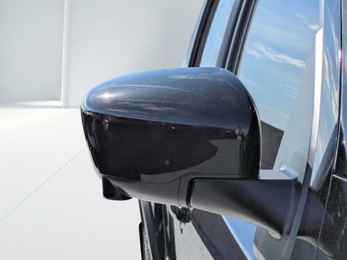 Used 2024 Nissan Frontier PRO-4X w/ Pro Convenience Package image 10