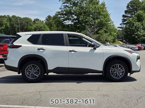 Certified 2026 Nissan Rogue S FWD image 4