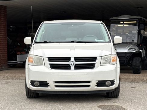 Used 2008 Dodge Grand Caravan SXT w/ Family Value Group image 2