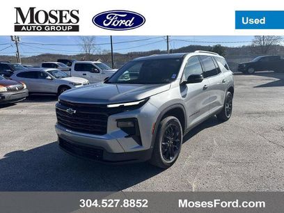 Used 2025 Chevrolet Traverse LT w/ Midnight/Sport Edition