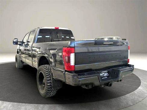 Used 2018 Ford F350 Platinum w/ Platinum Ultimate Package image 3