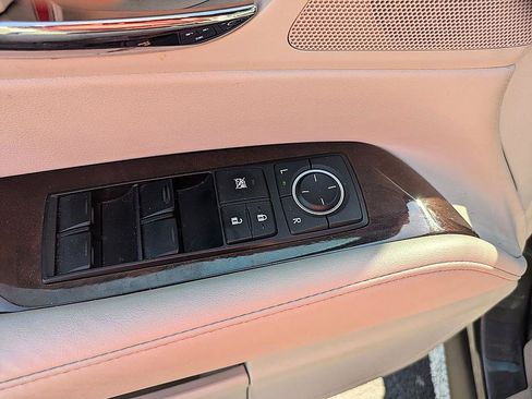 Used 2011 Lexus RX 350 2WD w/ Premium Pkg image 16