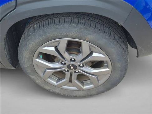 Used 2024 Kia Seltos S FWD image 9
