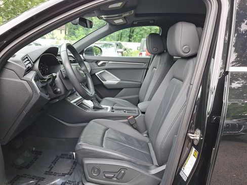 Used 2023 Audi Q3 2.0T Premium Plus w/ Premium Plus Package AWD/4WD image 17