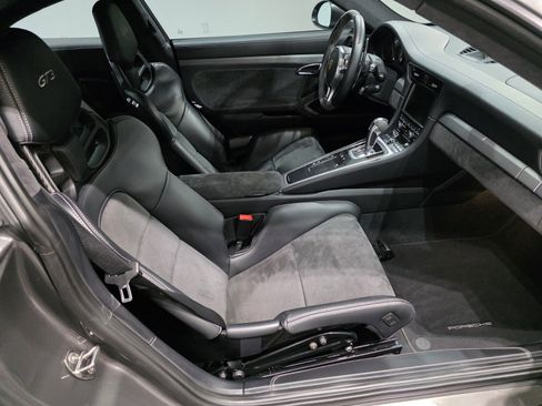Used 2015 Porsche 911 GT3 image 21