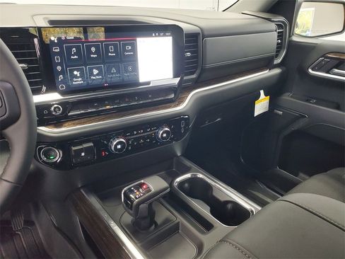 New 2026 GMC Sierra 1500 Elevation w/ Preferred Package image 17