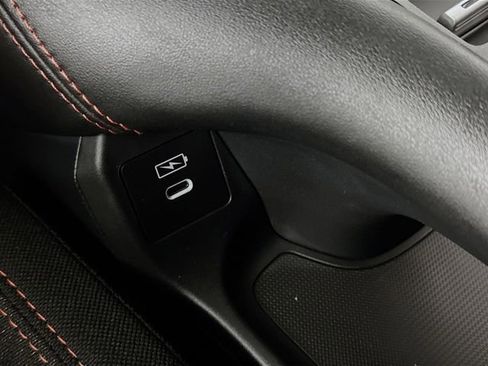 Used 2025 Honda HR-V Sport image 37