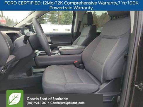 Used 2025 Ford Expedition Active image 3