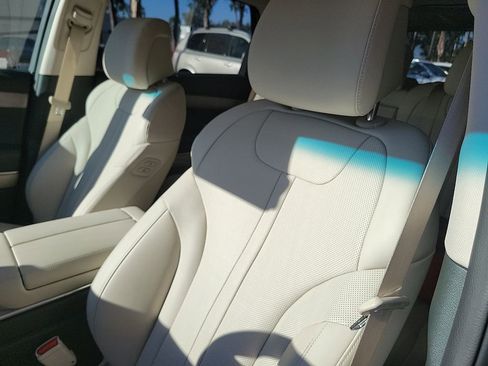 Used 2025 Genesis GV80 2.5T Advanced image 18