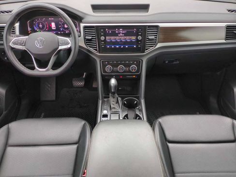 Used 2023 Volkswagen Atlas SE w/ Panoramic Sunroof Package FWD image 19
