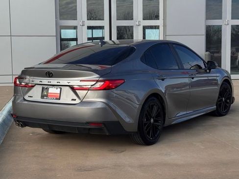 Used 2025 Toyota Camry LE image 2