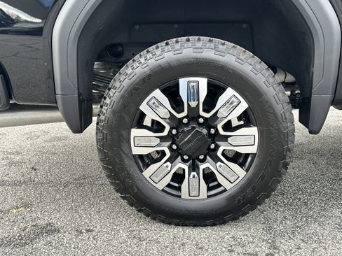 New 2025 GMC Sierra 2500 Denali w/ Denali Reserve Package image 19